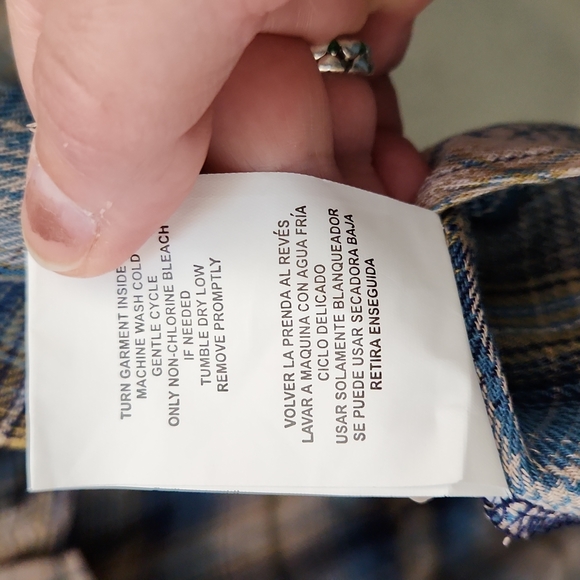 Crimson in Grace Flannel High Low Tunic Size Medium - Picture 8 of 16